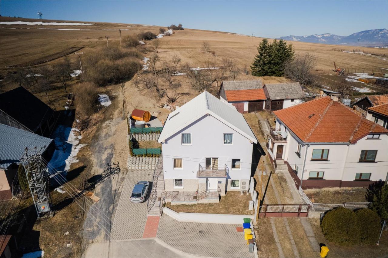 Totina Apartments Zavazna Poruba Exterior foto